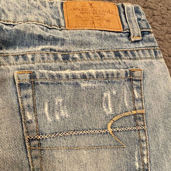 American Eagle Jean Shorts Distressed Size 6 - Picture 6 of 11